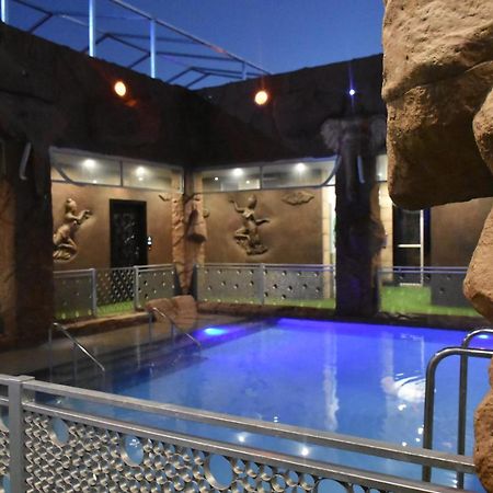 Bed and Breakfast La Ru Mount Moreland Exterior foto